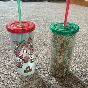 NWT Hello Kitty Holiday Tumbler Set with Straws